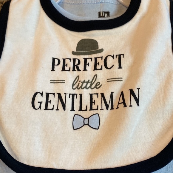 NWT Hudson Baby Boy Layette Blue & Black Size 6-9 Months - Picture 2 of 7